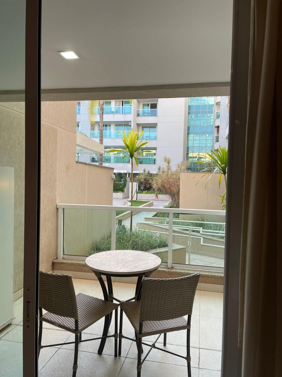 Estiloso Flat Brisas Do Lago Com Terraco Brasília Exteriör bild